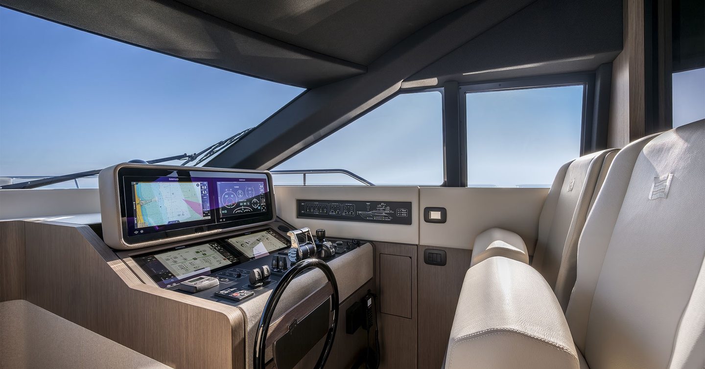 Ferretti 720 helm station rendering 