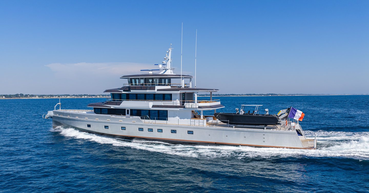 JFA Explorer Yacht Canoa under way 