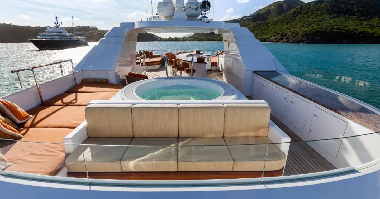 Superyacht Perle Bleue sundeck with jacuzzi and sunpads 