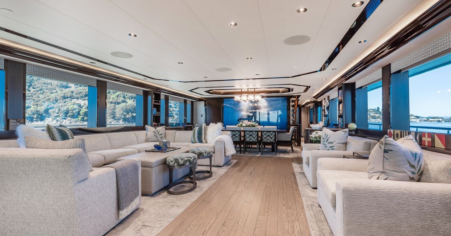 Superyacht Figaro's main saloon