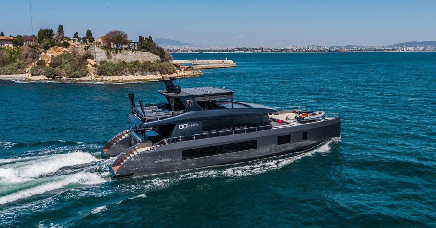VisionF 80 NG catamaran under way 
