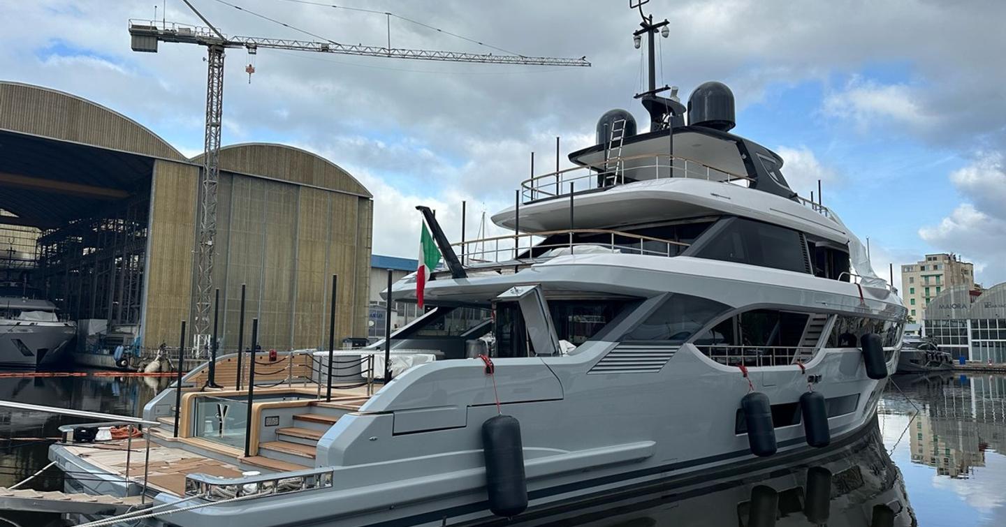 Benetti Oasis 34M at Benetti Yard