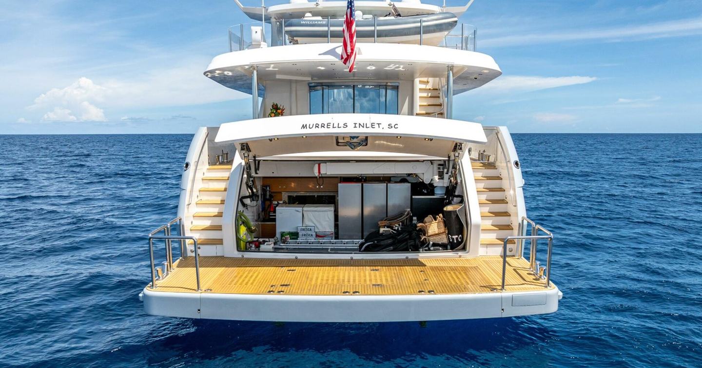 Superyacht Short Story beach club with hydraulic stern and storage