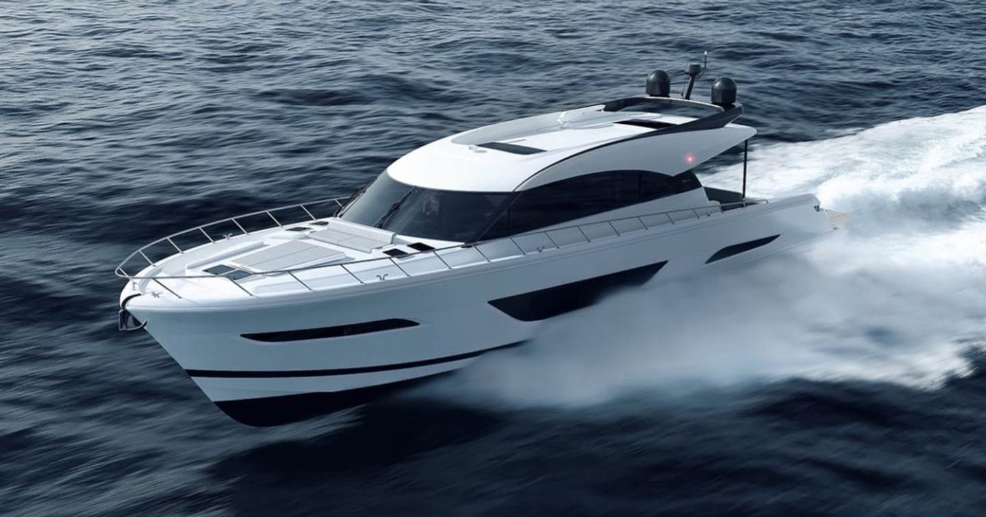 Rendering of Maritimo S75 motor yacht under way 