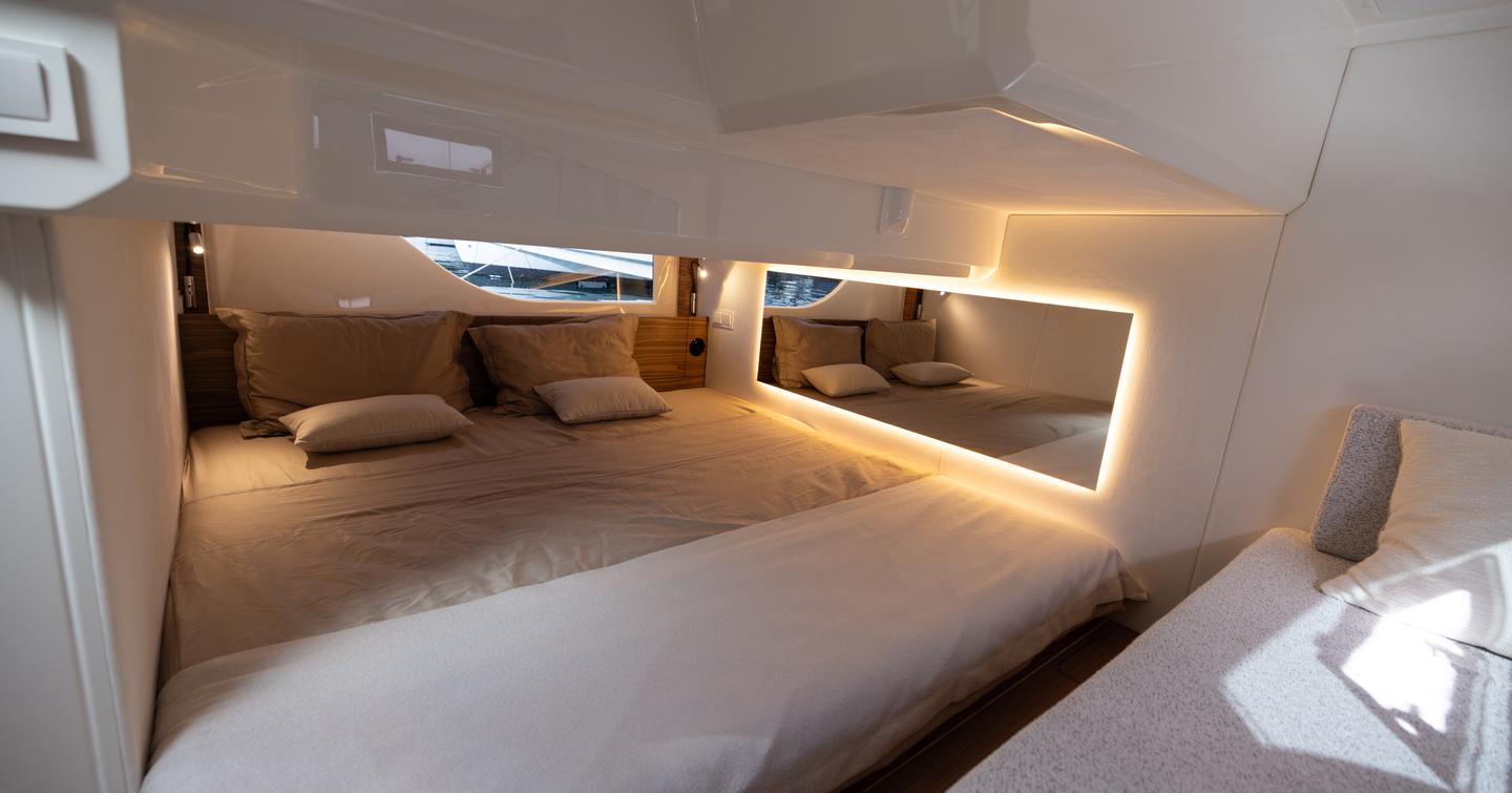 Marex-390-Review-amidships-cabin