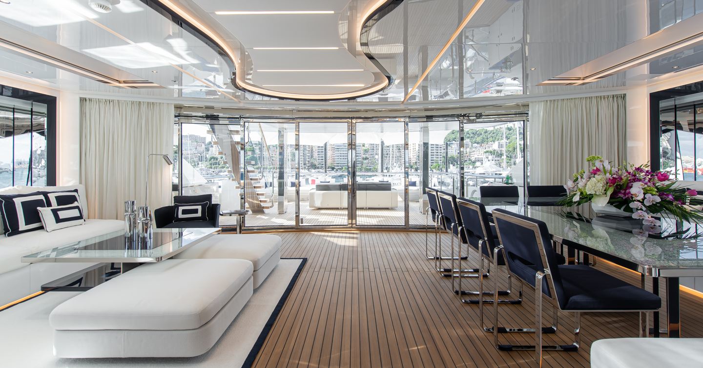 Superyacht Resilience interior main deck 