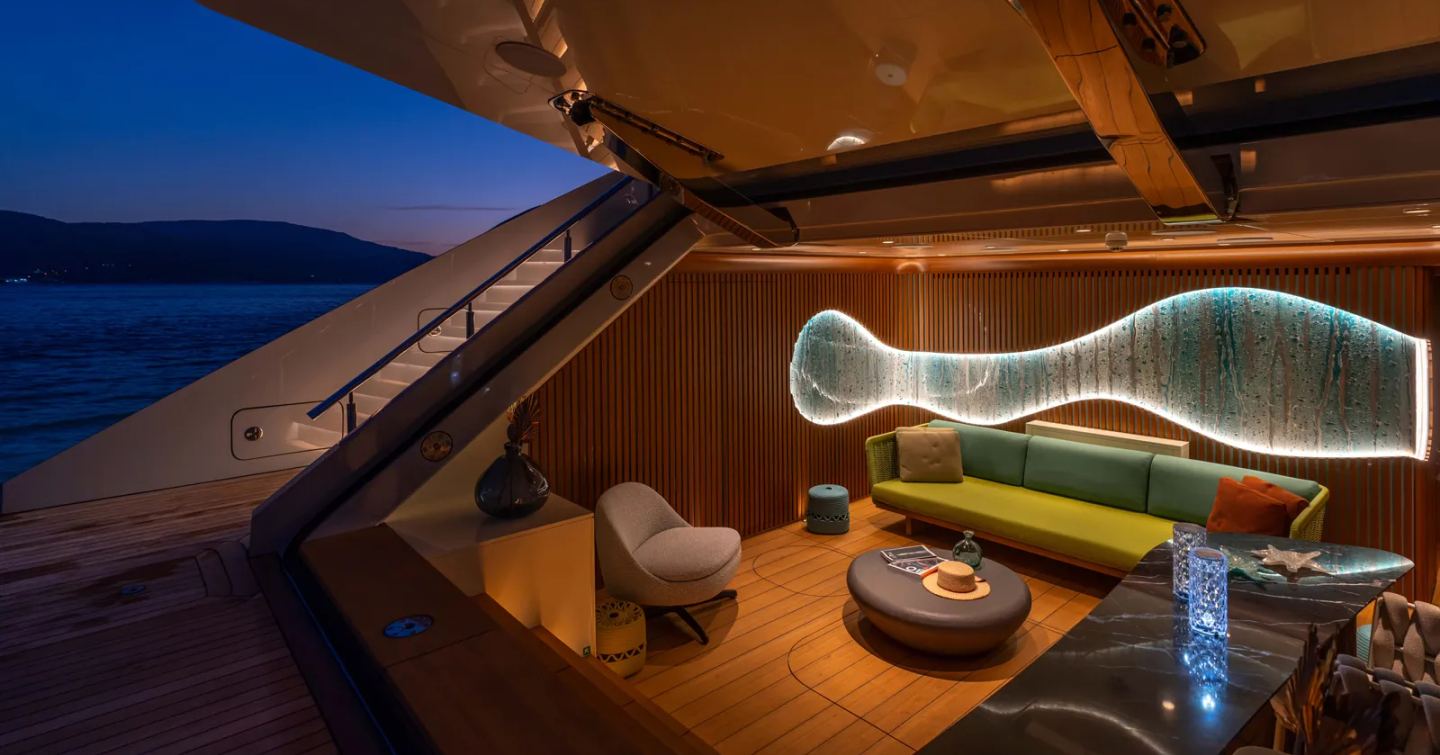 Superyacht Kasif outdoor bar and seating area