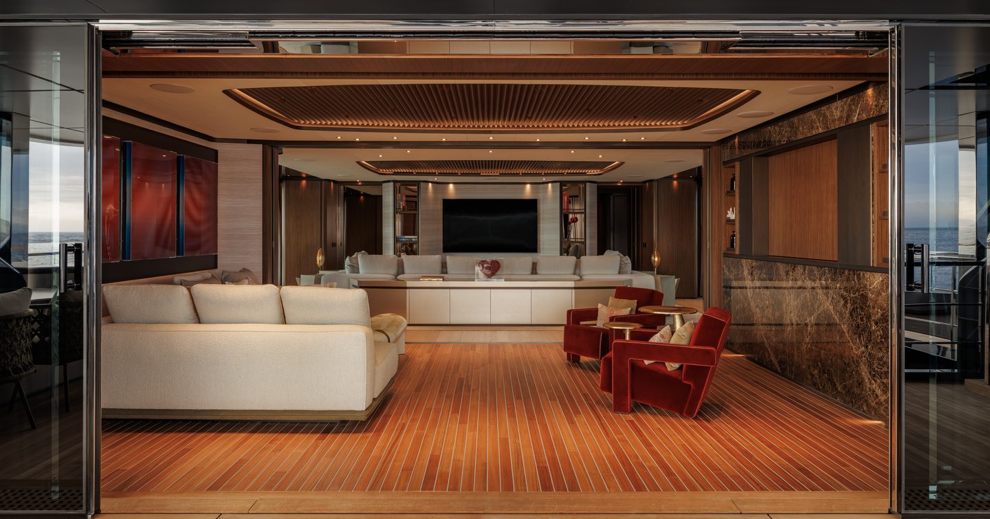 Sanlorenzo 74Steel superyacht Silver Fox interior with glass sliding doors 