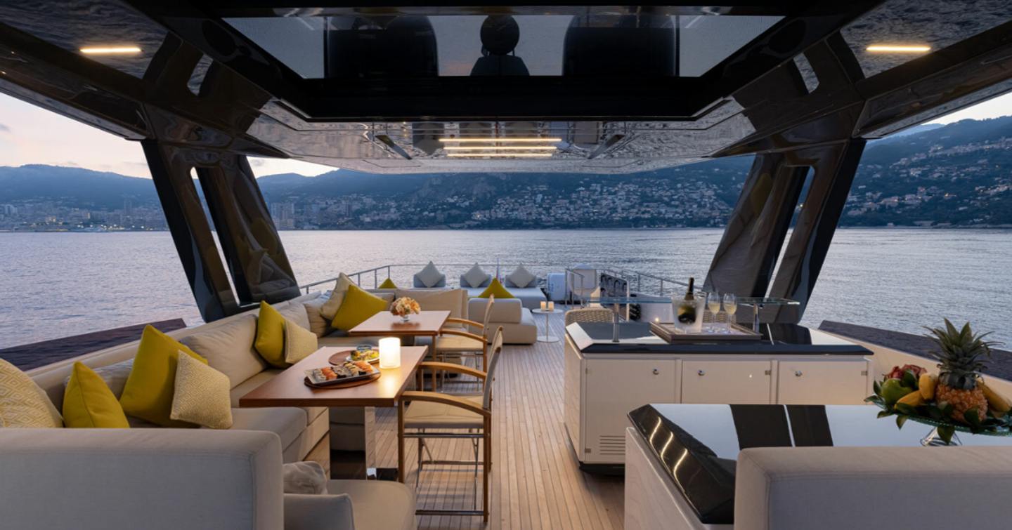 Ferretti yacht Alegria II sundeck dining area 