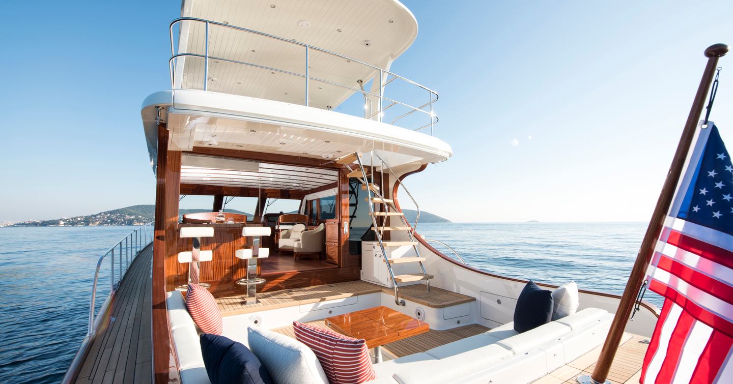 Vicem-65-Classic-Review-aft-deck