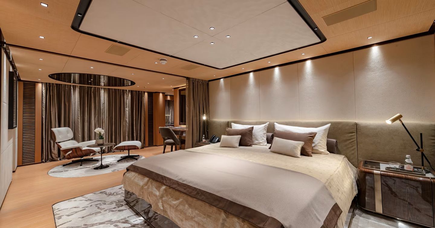 Tankoa superyacht Vertige master cabin with seating 