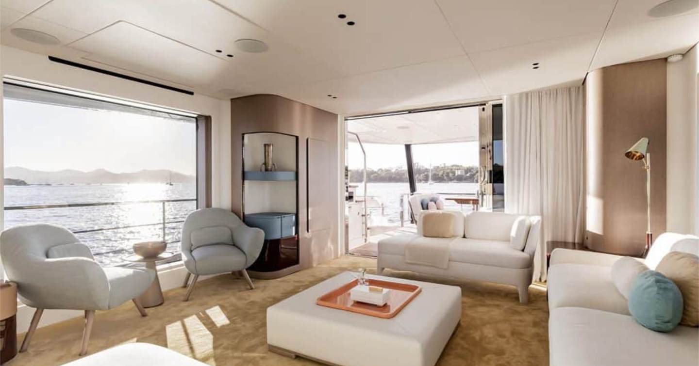 Azimut Grande 26M design, Azimut interiors