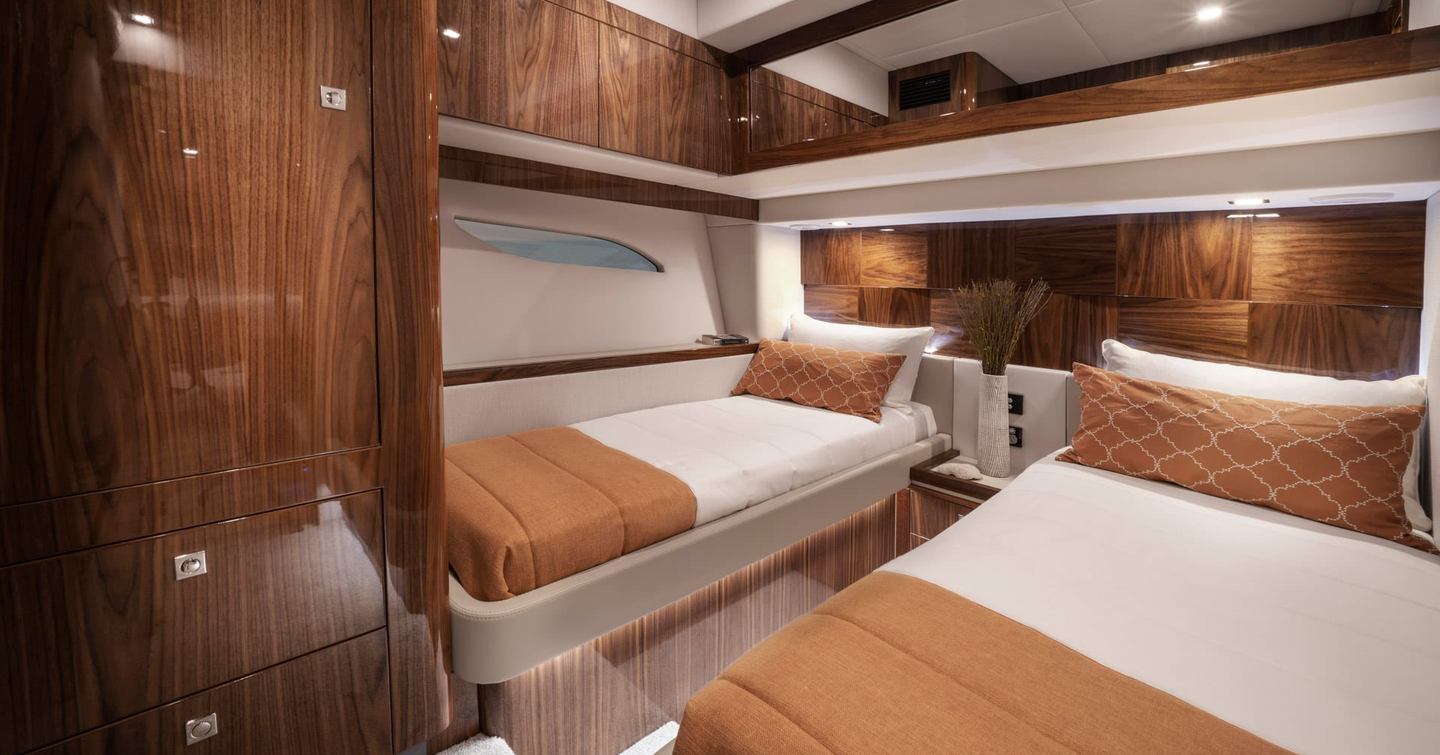 The twin cabin also has a private bathroom 