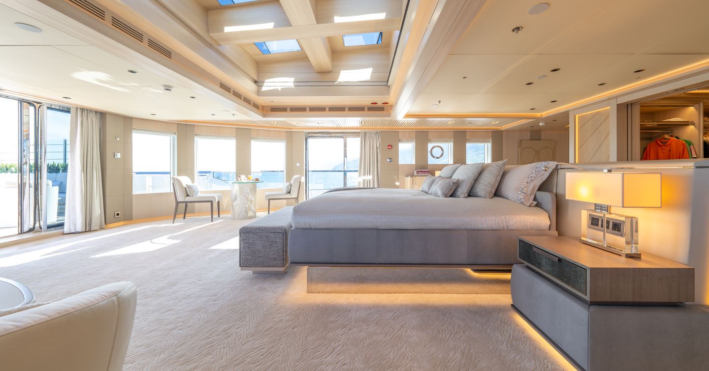 Bilgin 263 Superyacht Al Reem owner's cabin