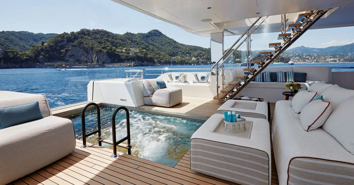 Pool onboard Somnium yacht