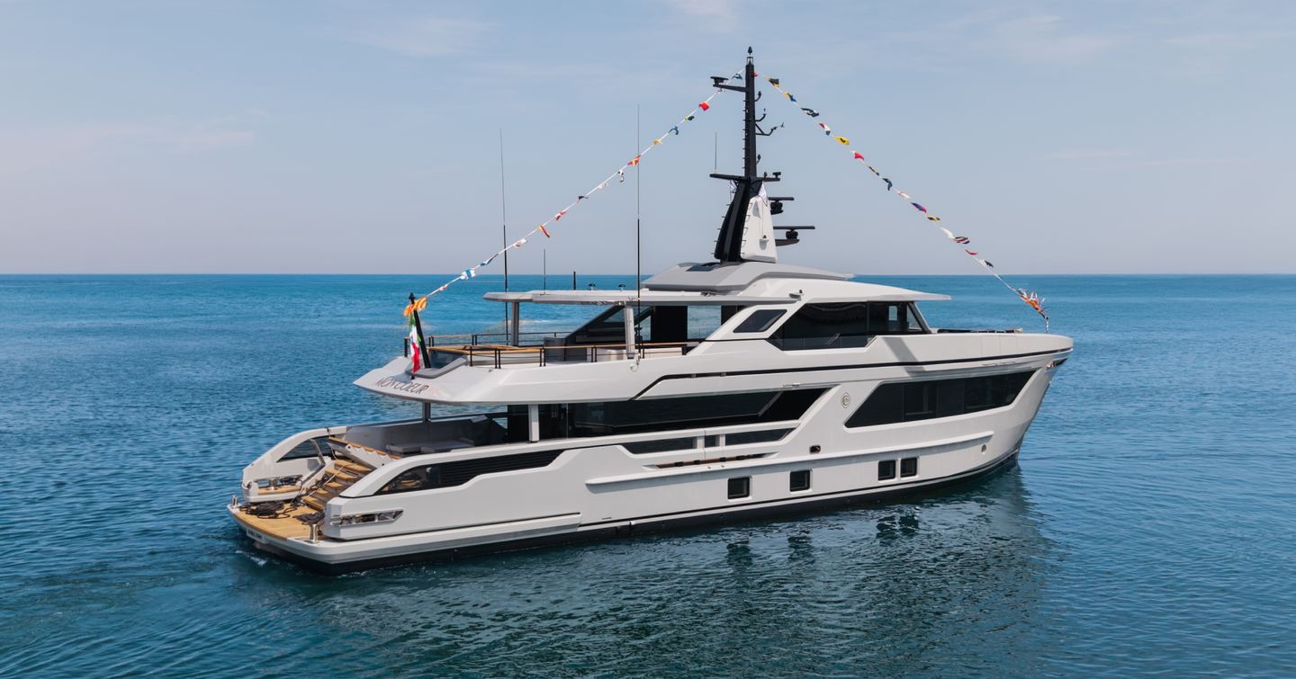 Cantiere delle Marche RJ102 Explorer Yacht Mon Coeur at launch