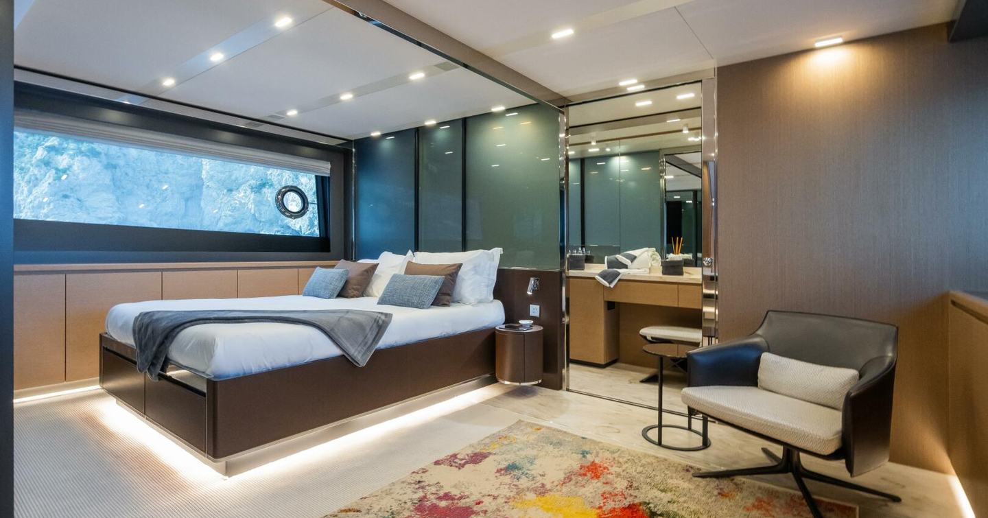 Riva motor yacht Kar master cabin with window 