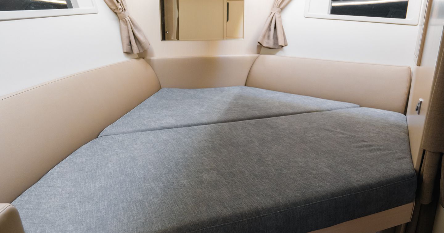Aquador-400HT-Review-forward-cabin