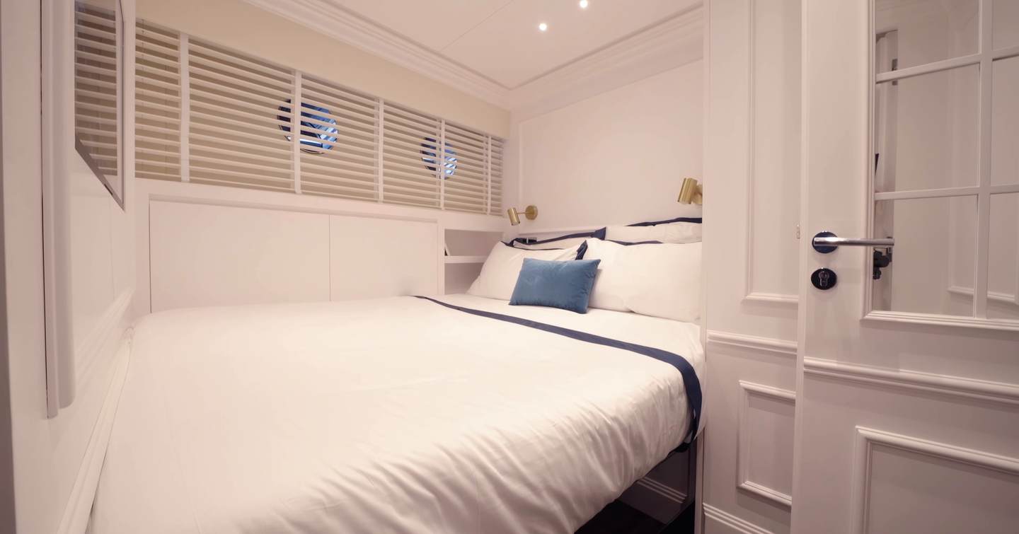 Picchiotti-Gentlemans-24-Review-third-cabin