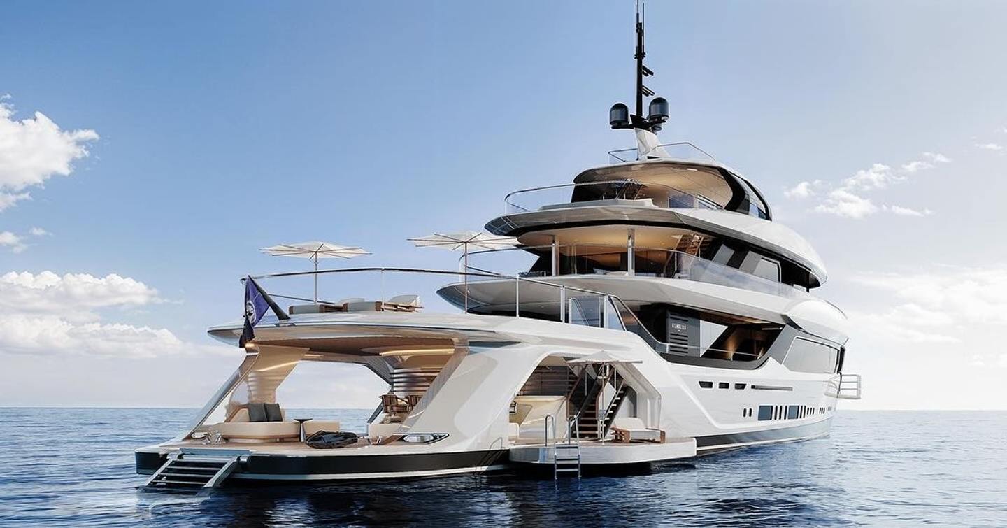 A stern view of the Gladius Crossover Performance yacht with its open beach club area