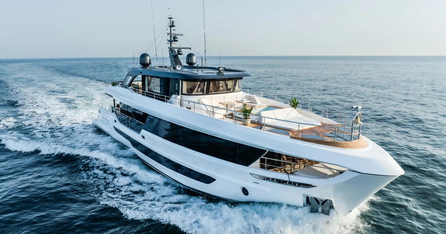 Gulf Craft's Majesty 100 Terrace motor yacht under way