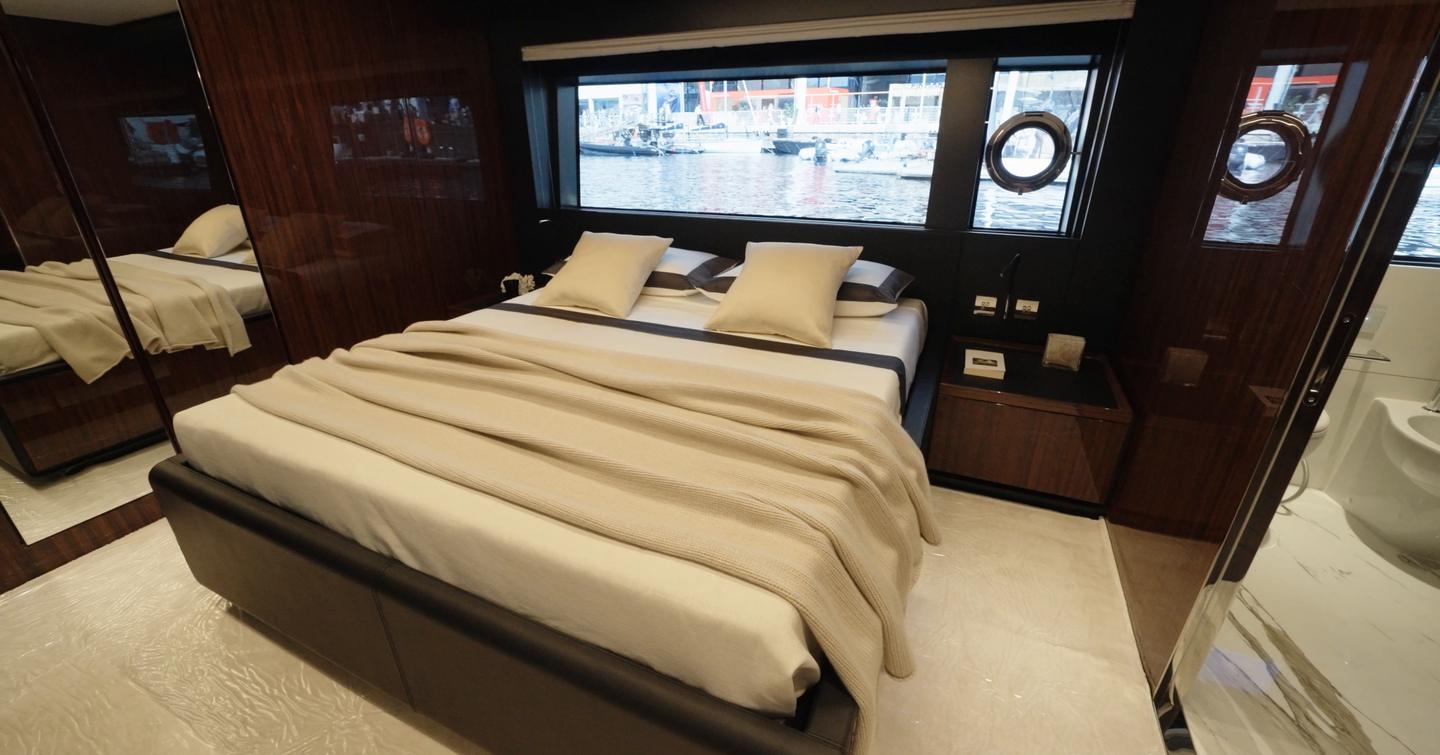 Riva-112-DolceVita-Super-Review-double-cabin