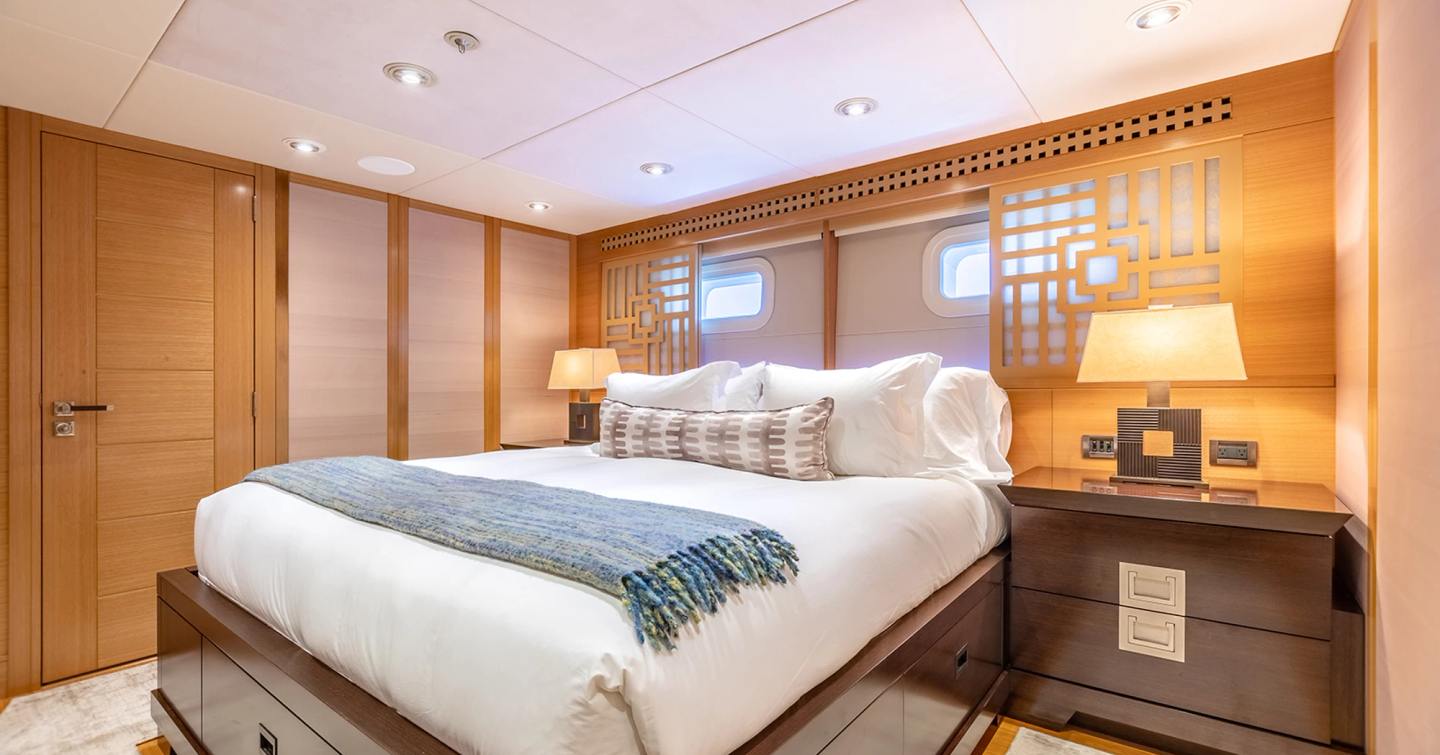  Superyacht Rochade guest cabin