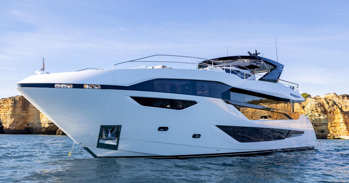 Sunseeker 100 Yacht at anchor