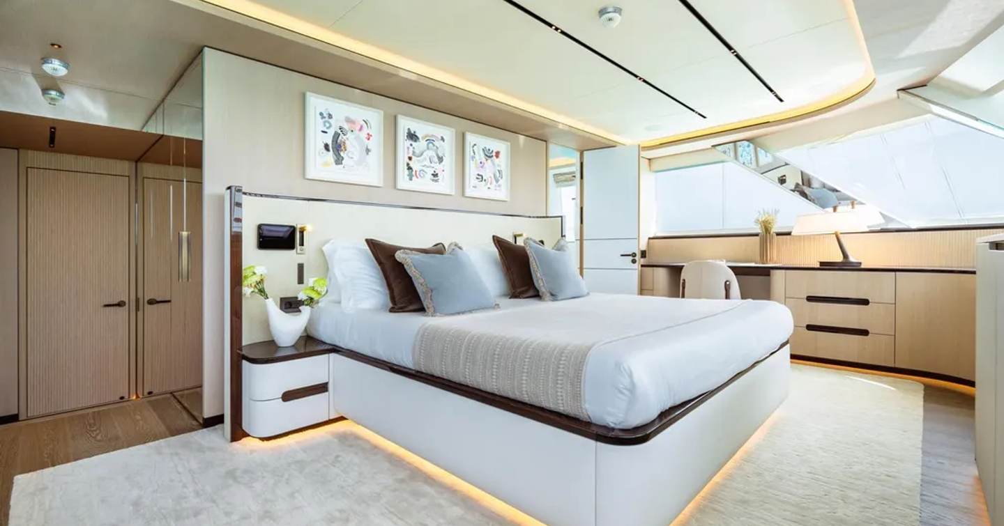 Superyacht Mustique's owner stateroom