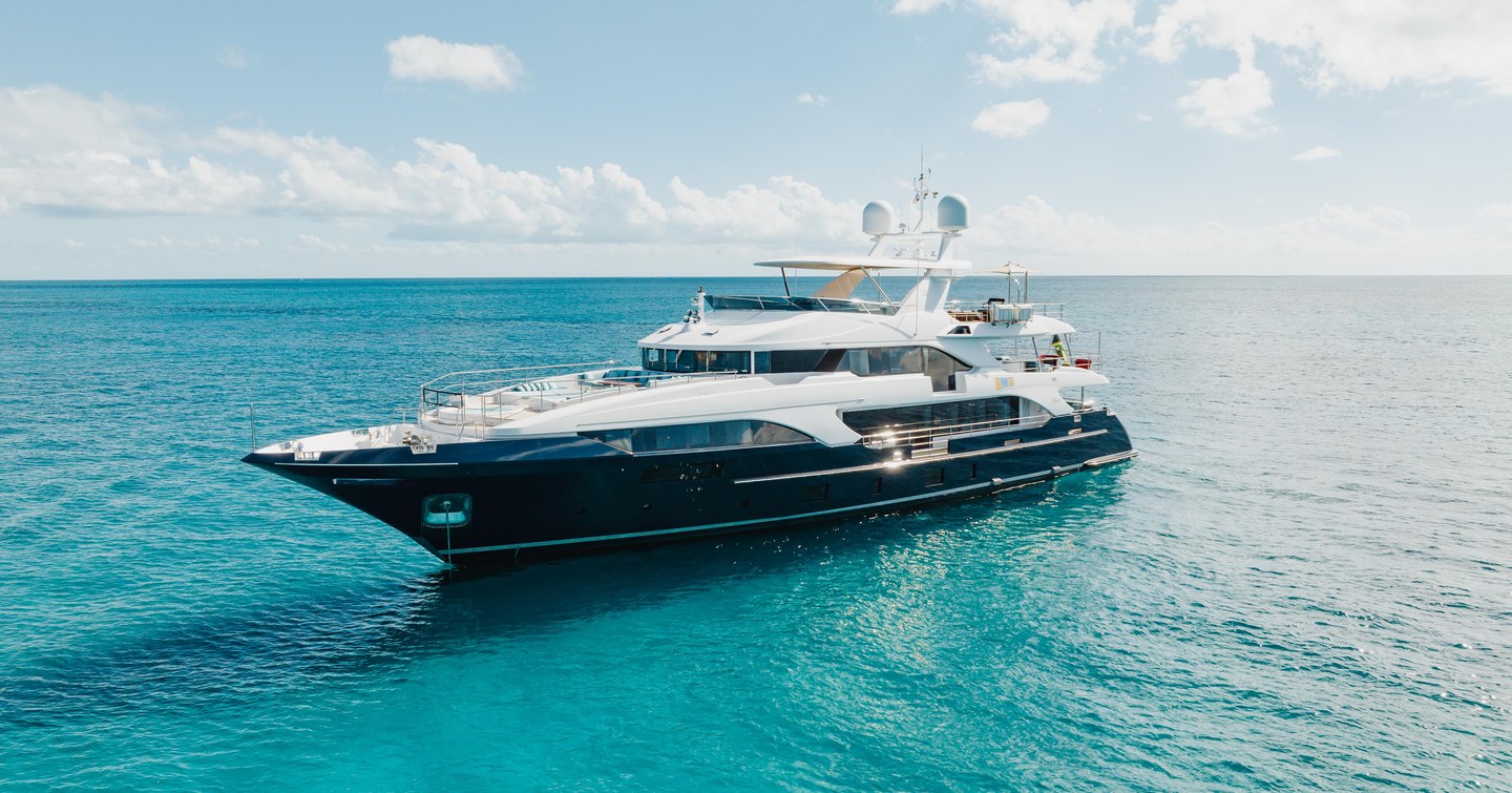 Superyacht Cofina at anchor