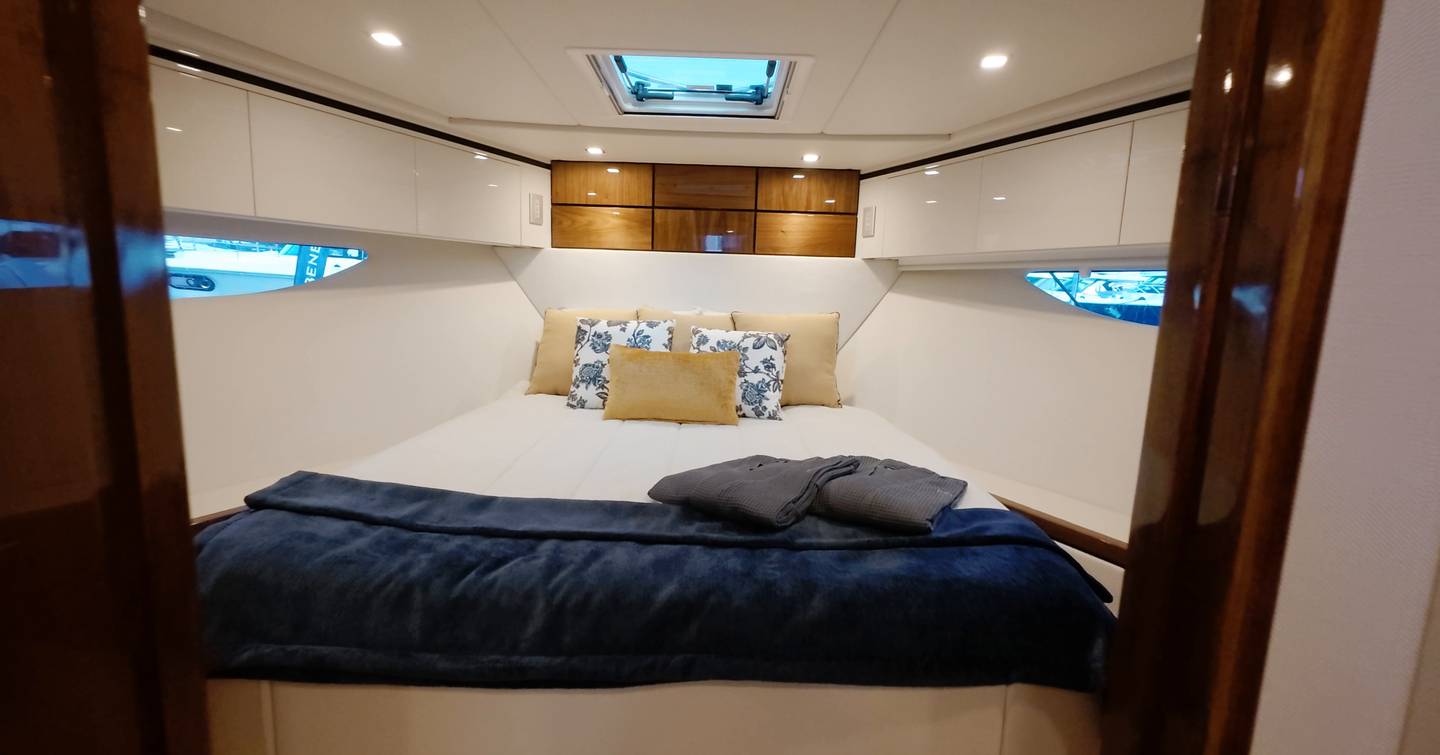 Riviera 5600 Sport Platinum Edition VIP cabin with island double berth