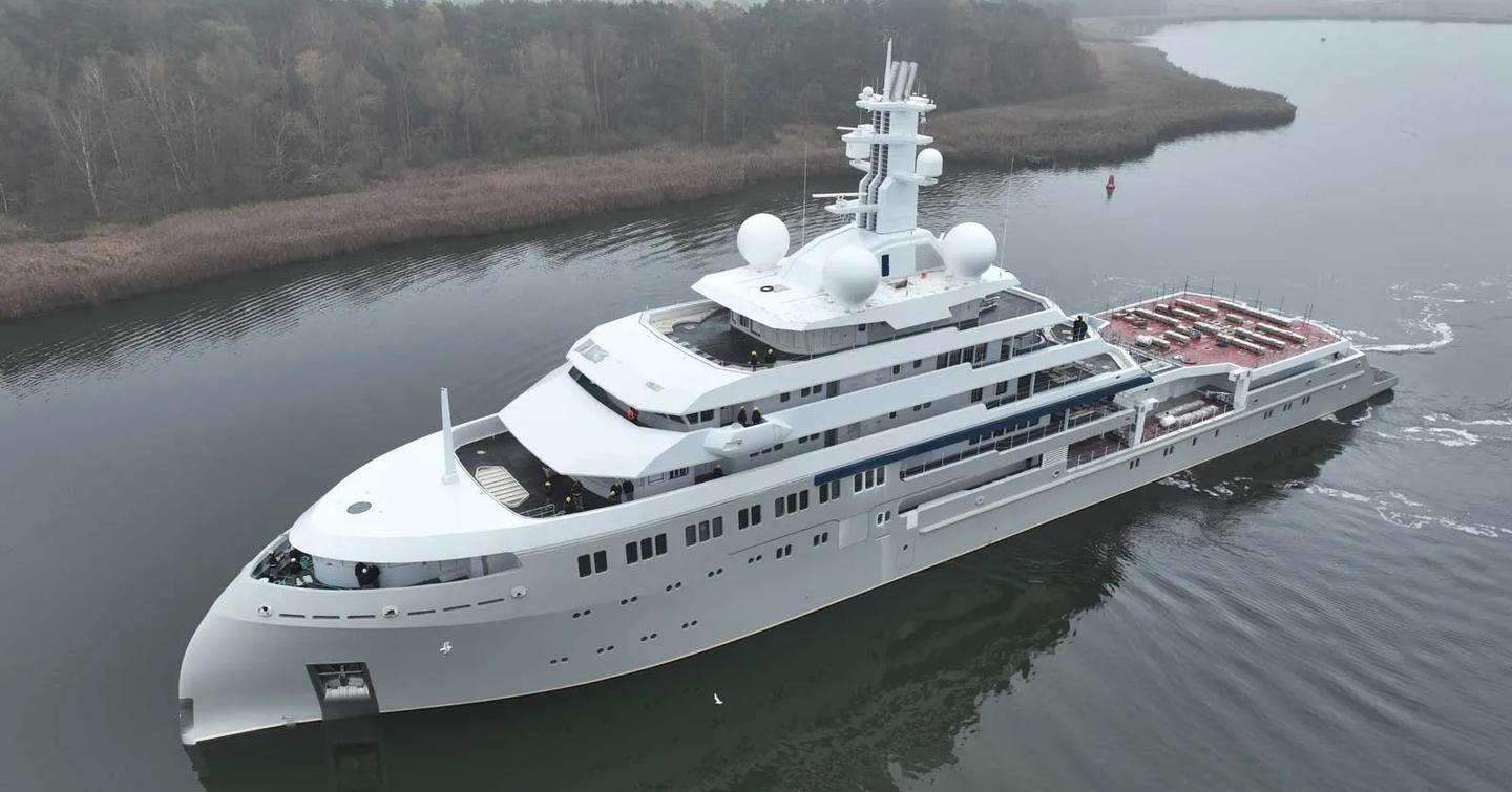 Lurssen superyacht ICECAP 