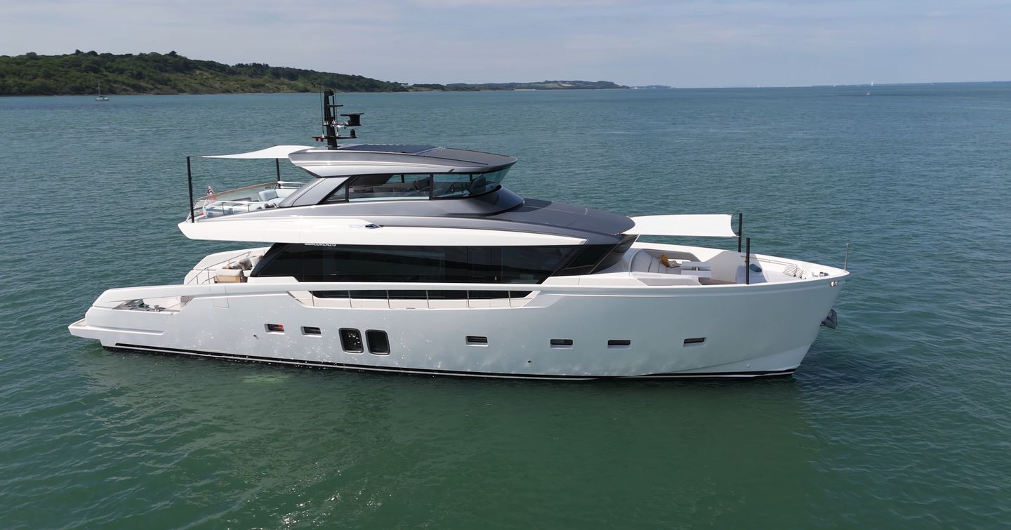 Sanlorenzo-SX76-Review-at-anchor