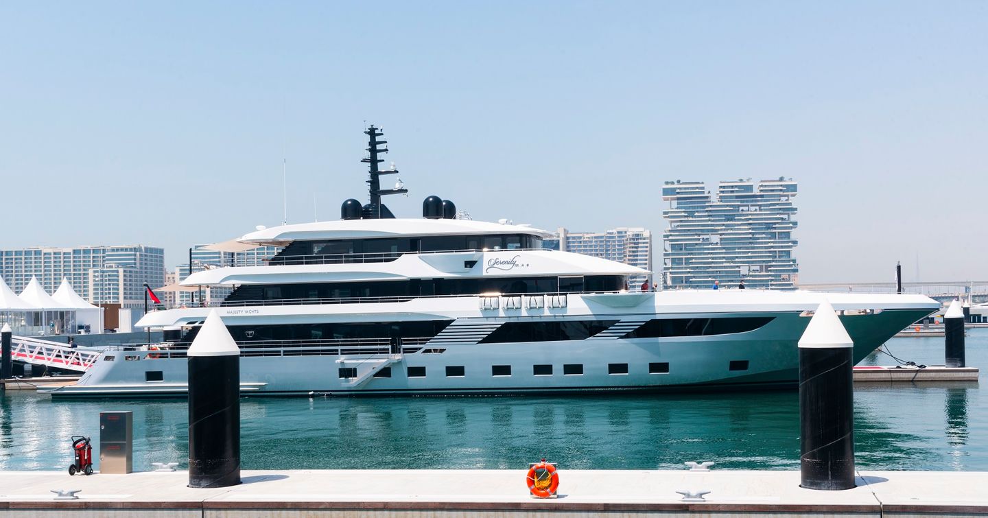 Majesty 175 on water in Dubai Harbour