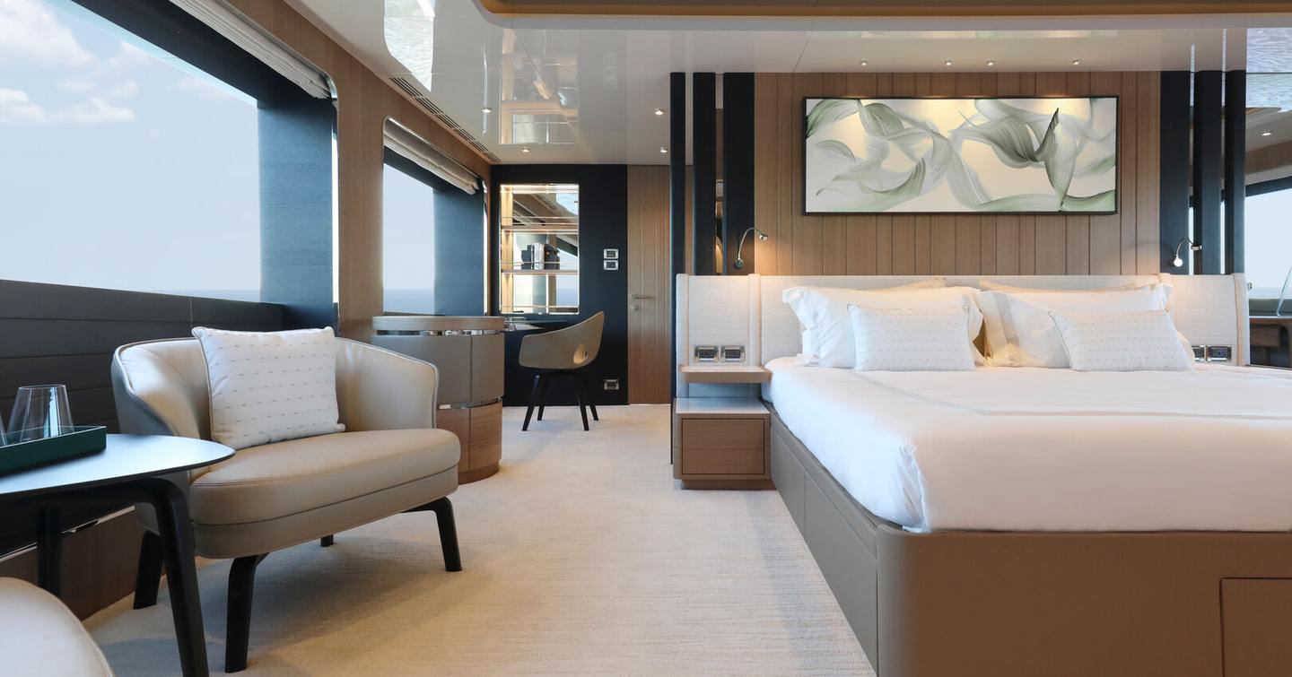 Ocean Alexander Superyacht 35 Puro/02  master cabin