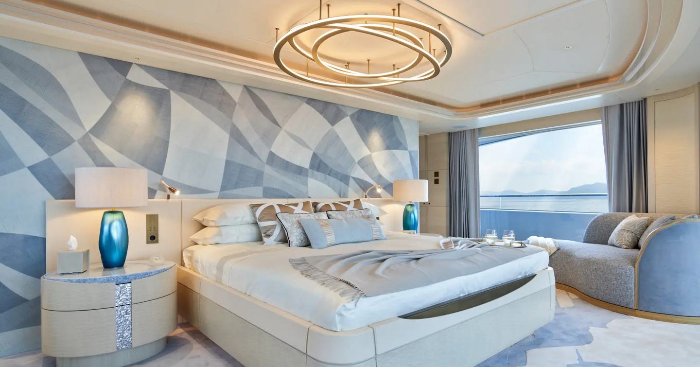 Superyacht Sparta's bedroom