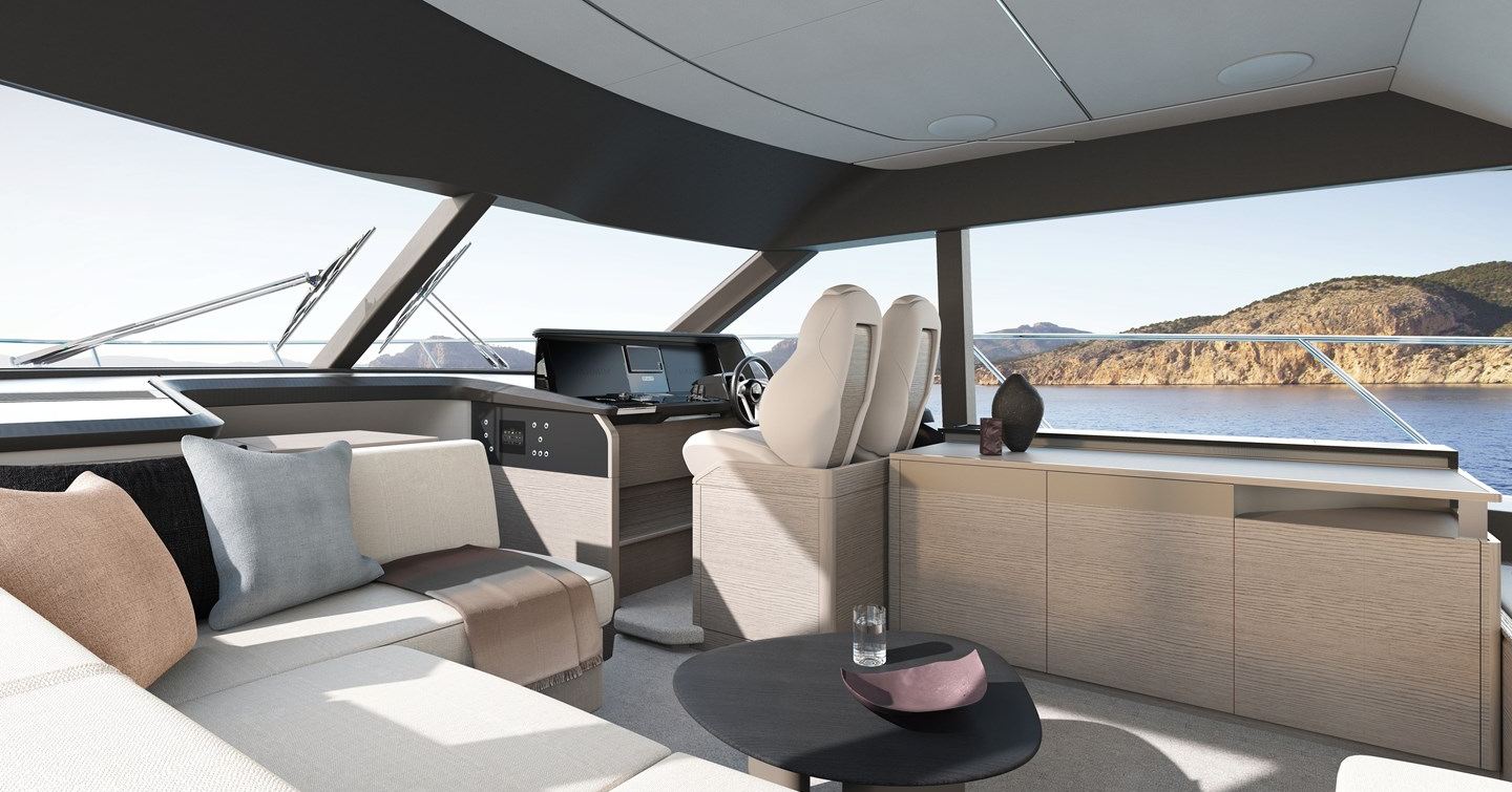 Helm station on board motor yacht F54