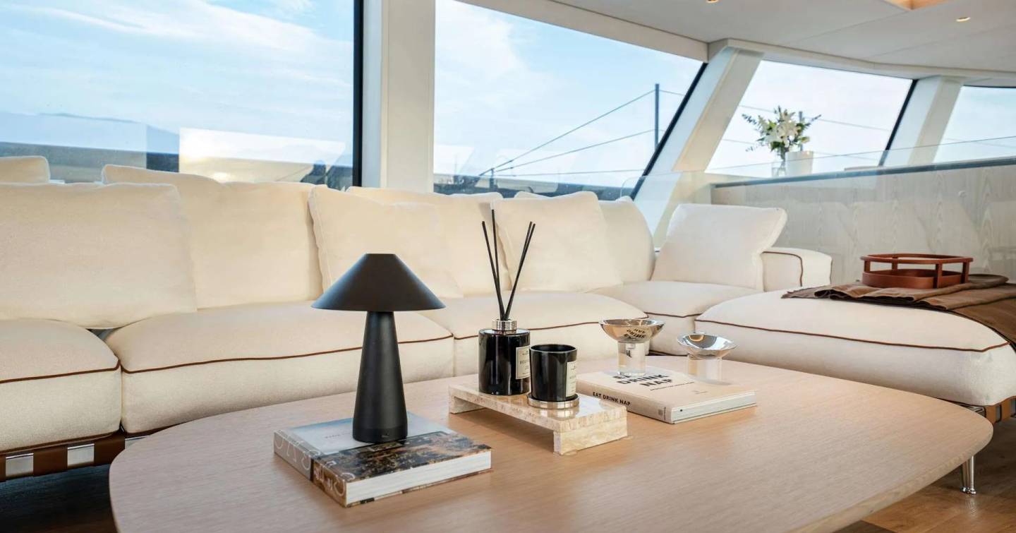 Sunreef Ultima 88 interior seating