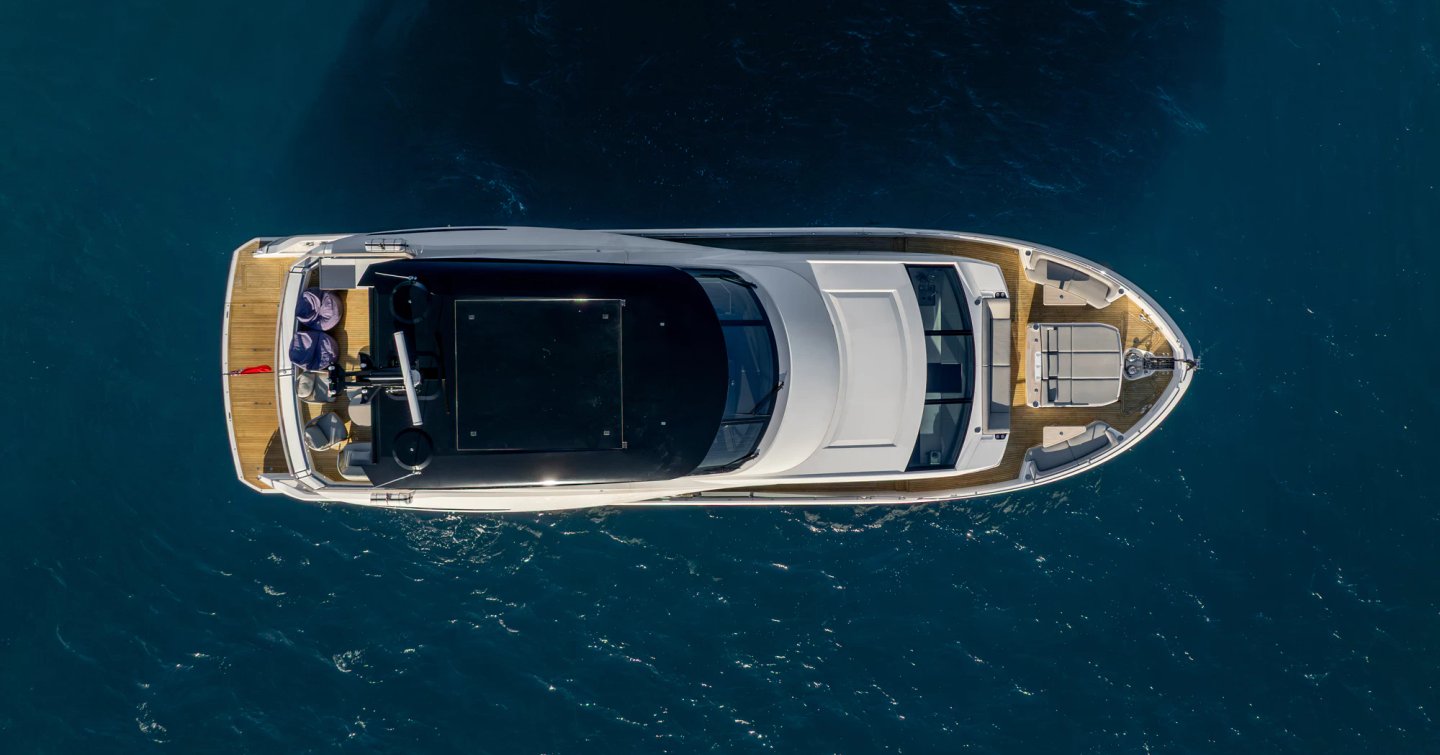Sunseeker yacht Aurelius at anchor aerial view 