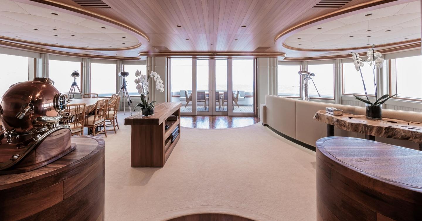 Superyacht Luna upper deck saloon