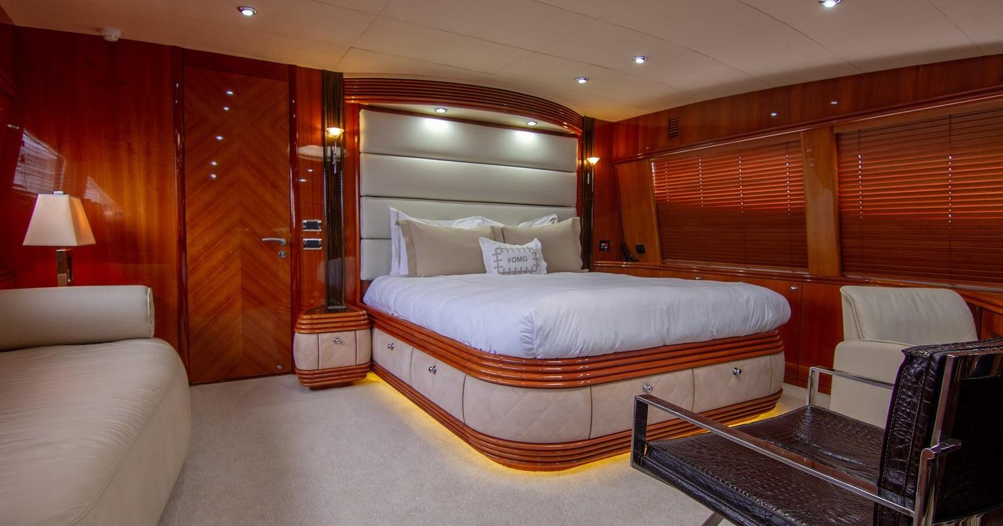 Motor Yacht #OMG master cabin
