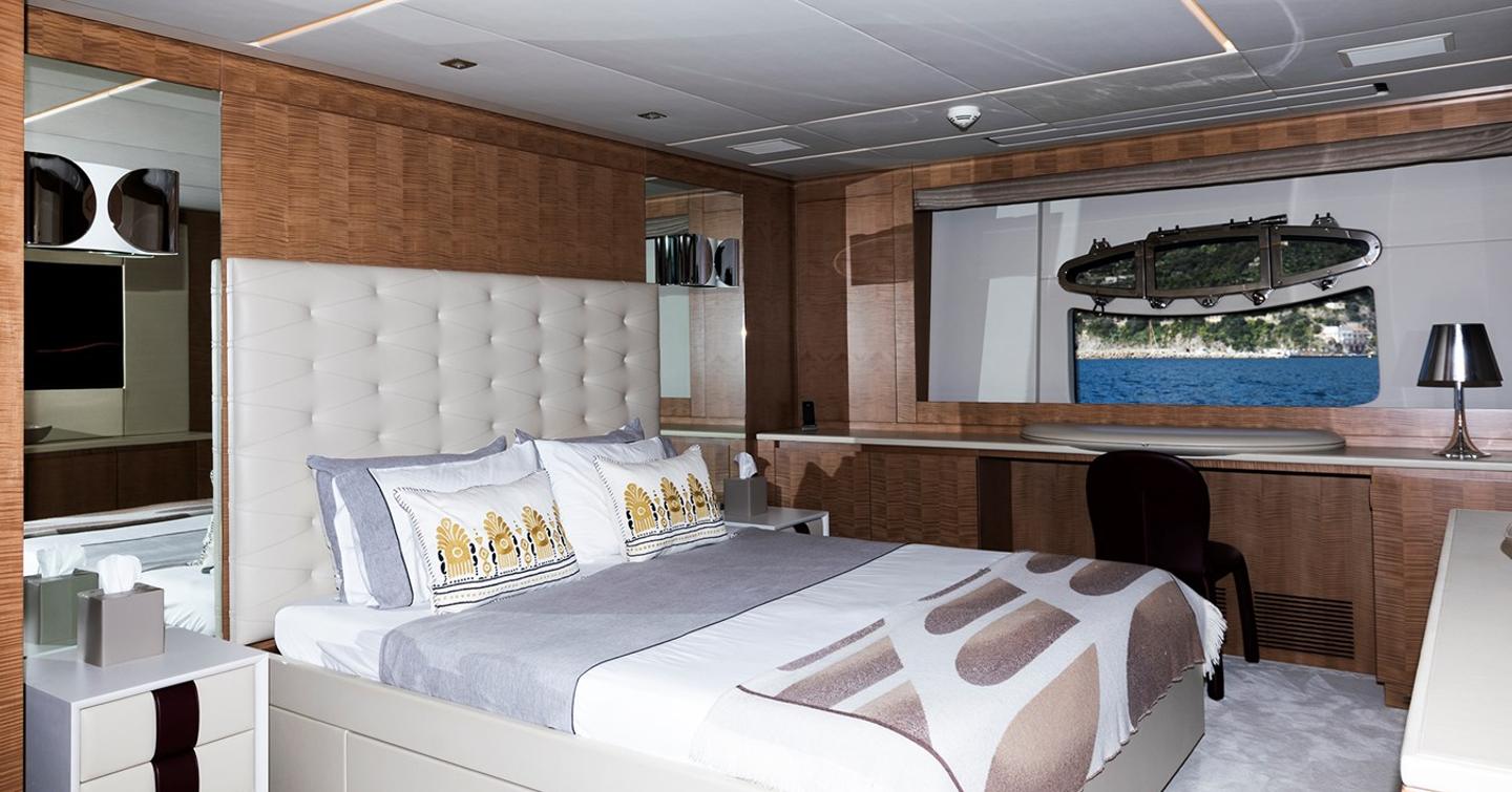 Pershing 108 superyacht Grace master cabin