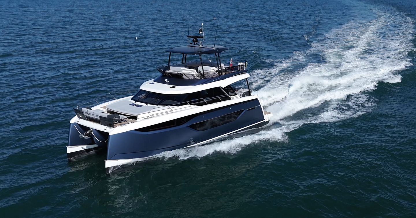 Prestige-M48-Review-running-at-sea