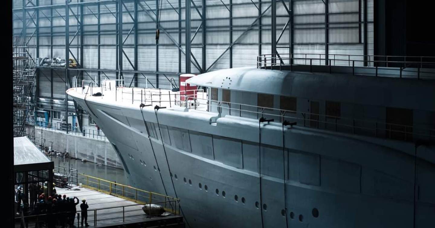 Superyacht Feadship 1014 under construction