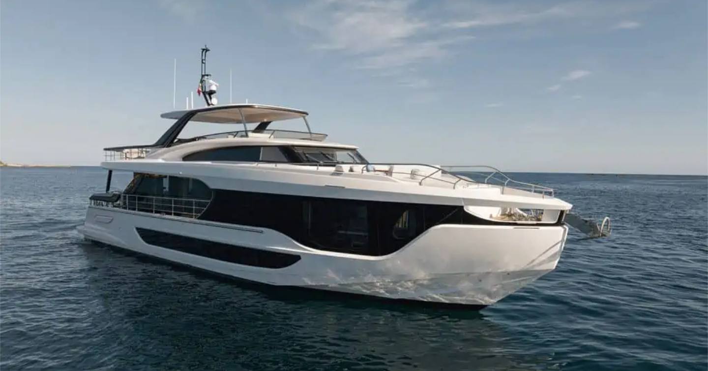 Azimut Grande 26M design