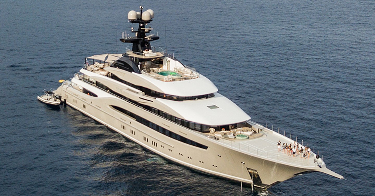 Superyacht KISMET underway, surrounded by sea