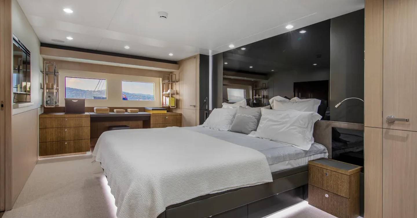 Superyacht Jangada master cabin