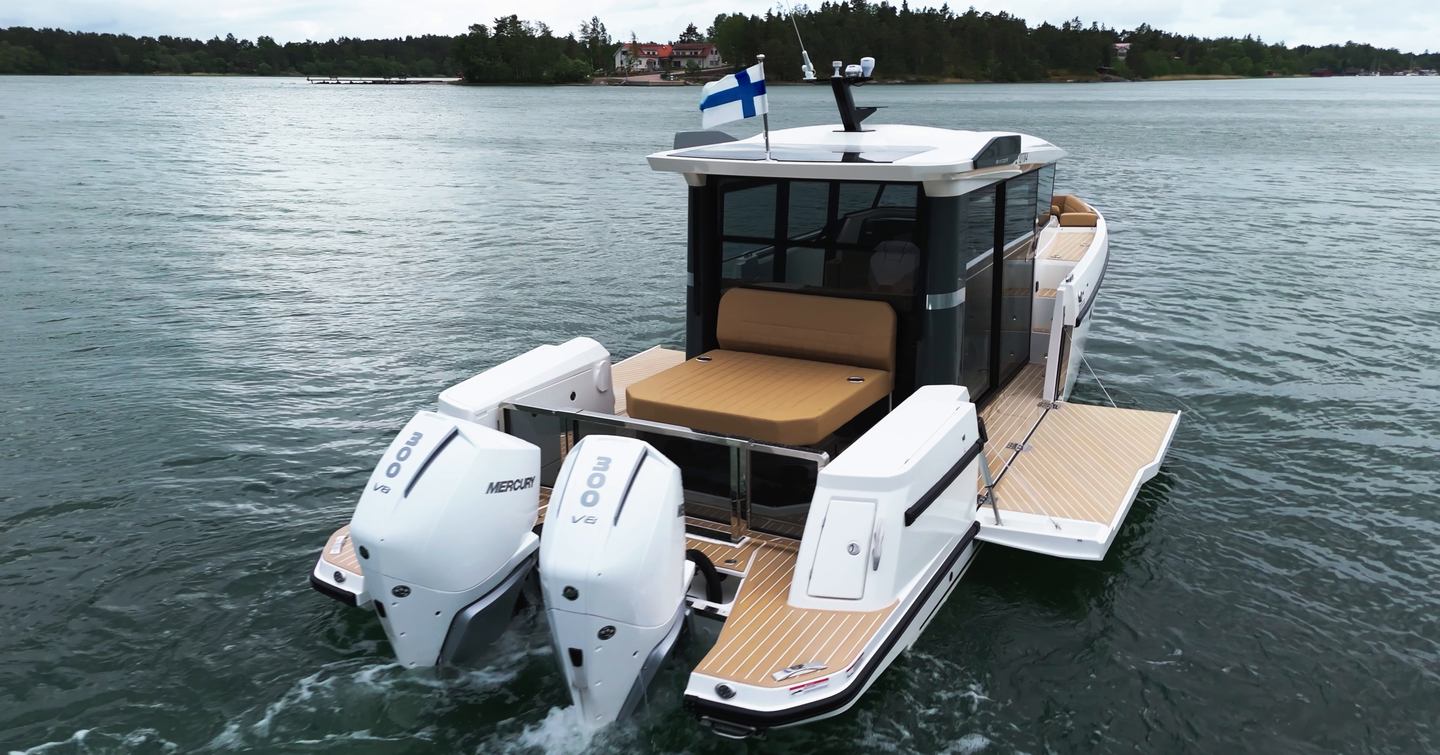 Saxdor-340-GTWA-Review-balconies