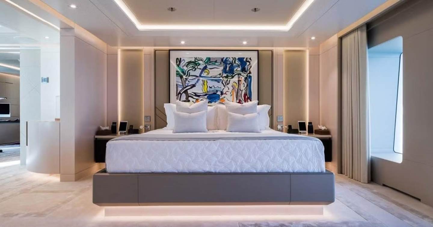 Superyacht Stella MI master cabin 