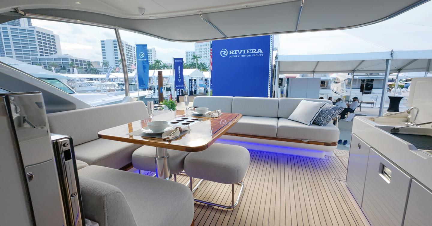 Riviera 5600 Sport Platinum Edition cockpit lounge and alfresco dining area